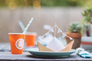 sailboat-themed-tablescape.jpg